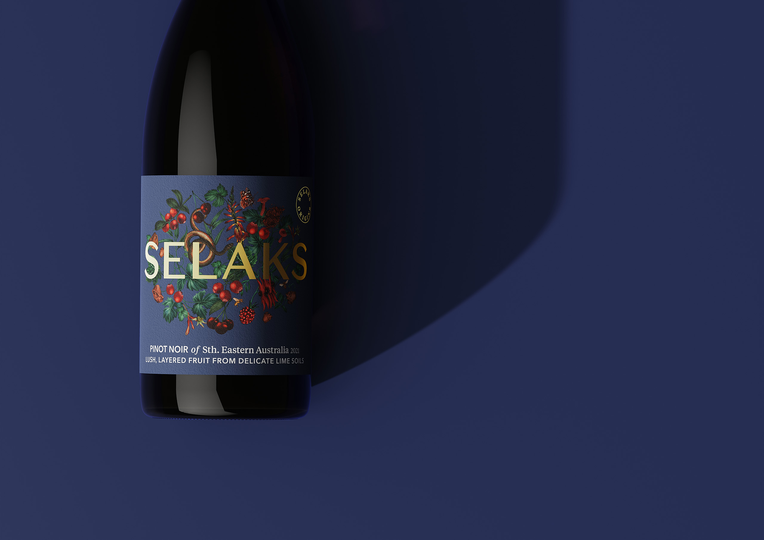 Selaks-Origins-Pinot-Noir-02